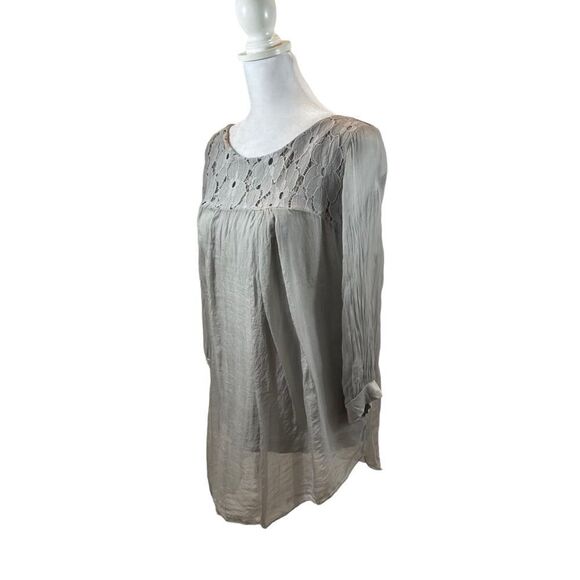 Ladies H Trend Silk Grey Asymmetrical Hem Blouse Size Small Made in Italy - Picture 4 of 13